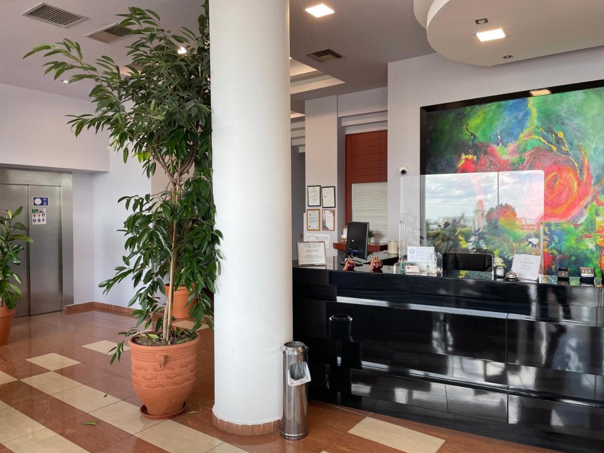 Hotel Perinthos 4*